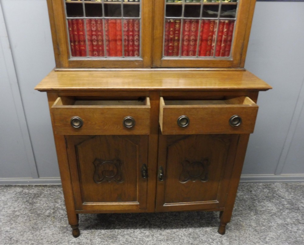 OAK ARTS AND CRAFTS BOOKCASE View IX