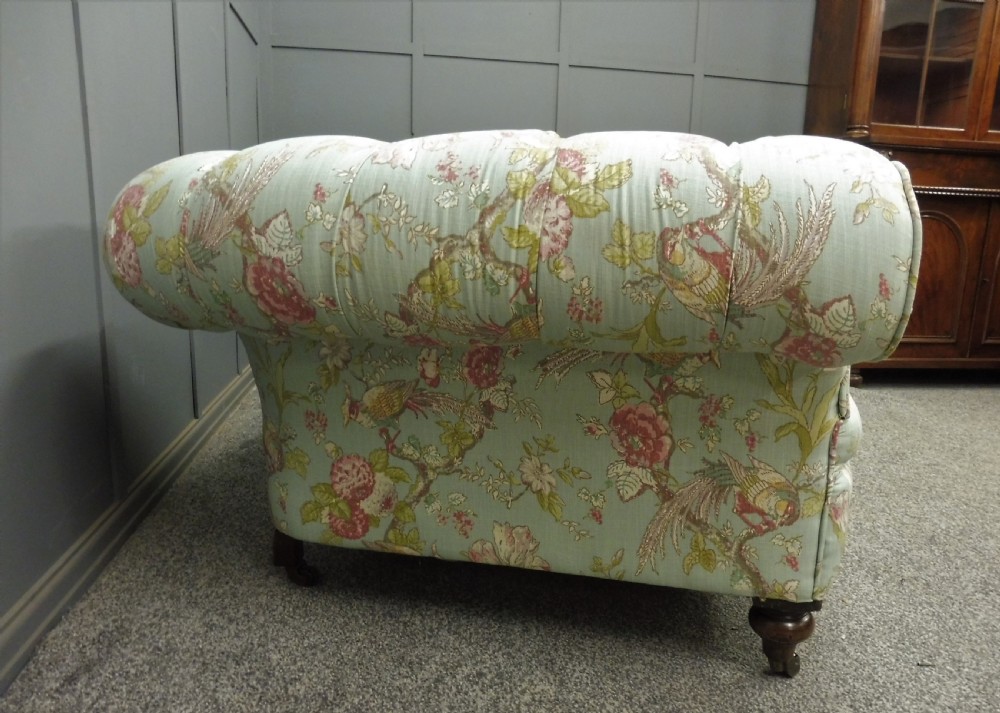 NEWLY UPHOLSTERED LARGE VICTORIAN CHESTERFIELD SOFA View XIII