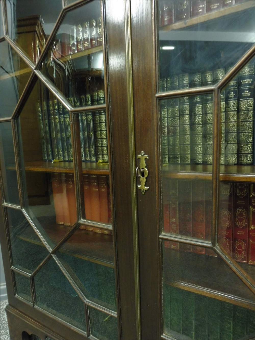 EDWARDIAN MAHOGANY BOOKCASE View IX
