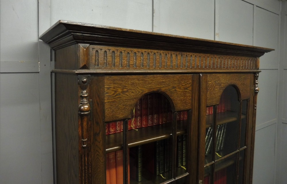 EDWARDIAN OAK BOOKCASE View VII