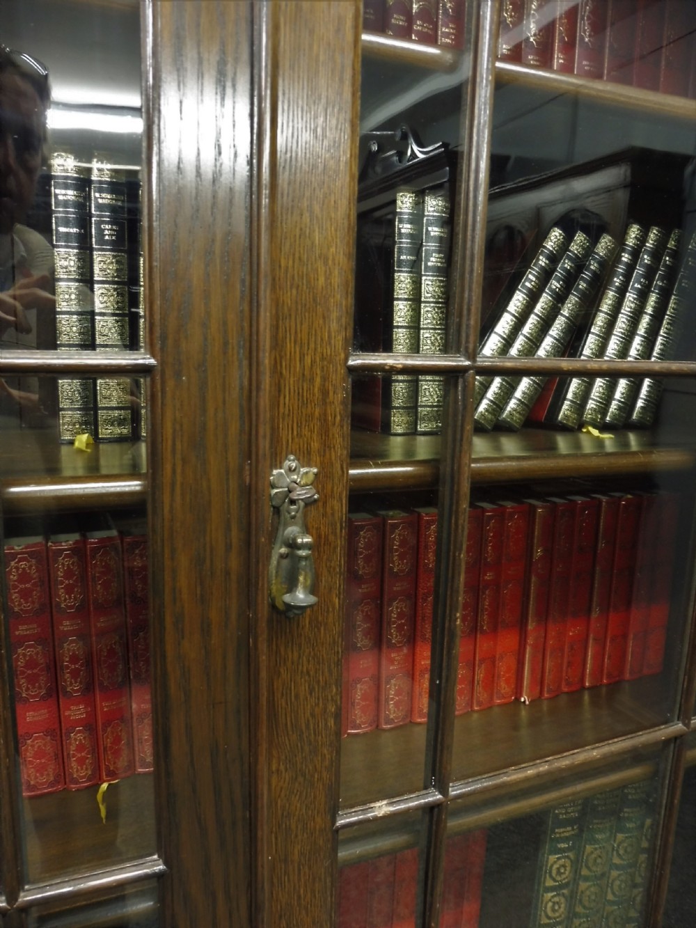 EDWARDIAN OAK BOOKCASE View VIII