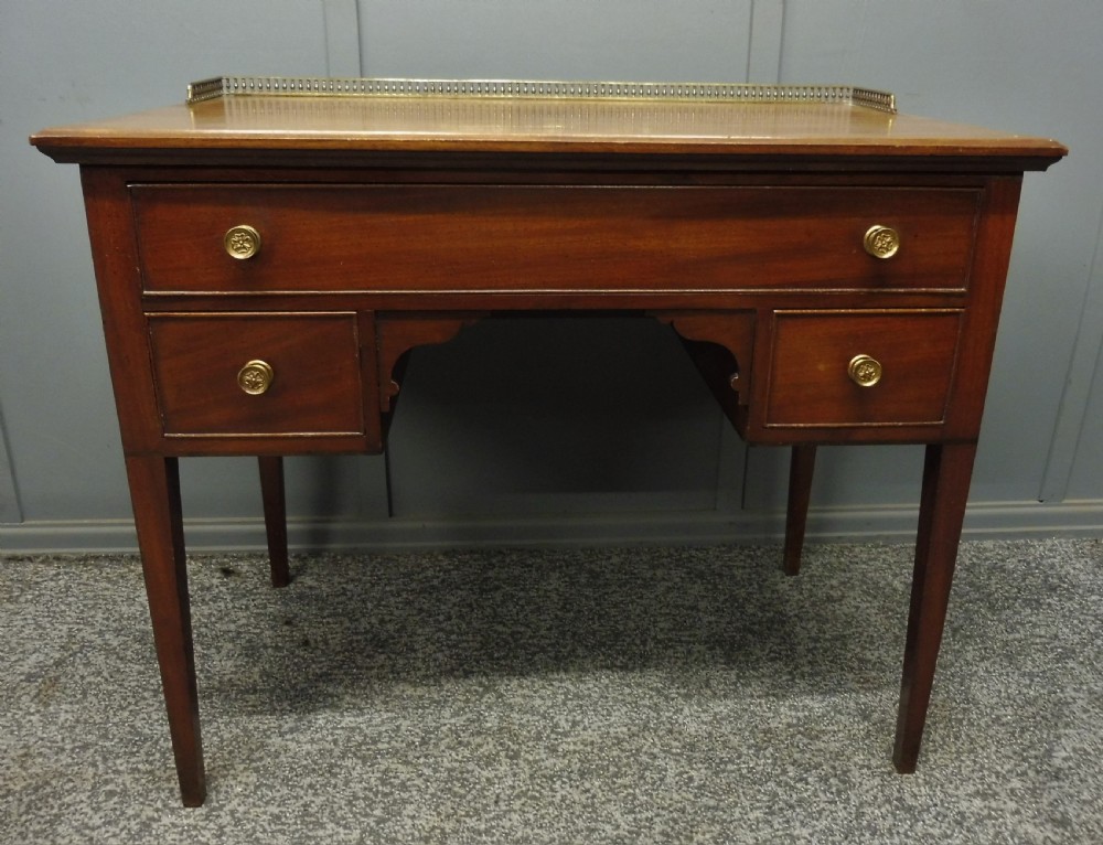 EARLY 19TH CENTURY GEORGIAN DESK View III