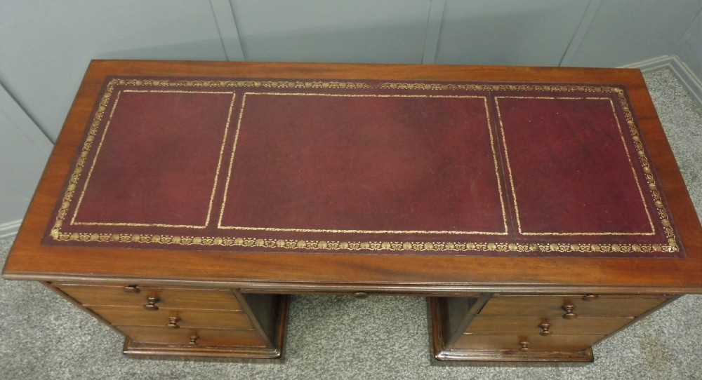 VICTORIAN MAHOGANY DESK View V