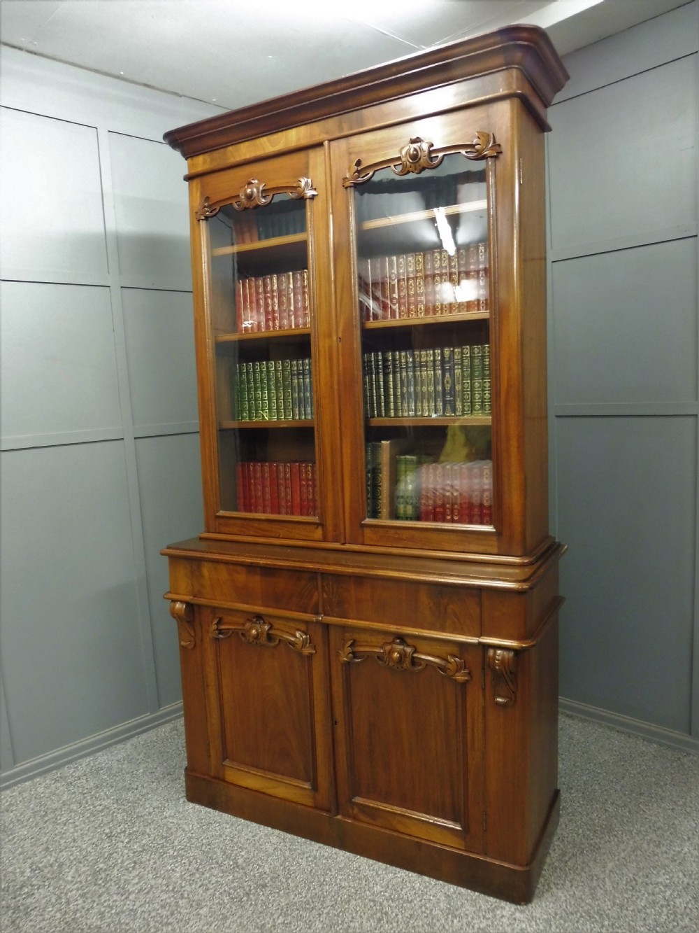 GOOD VICTORIAN MAHOGANY CABINET BOOKCASE 