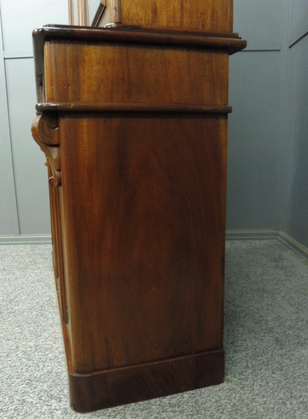 GOOD VICTORIAN MAHOGANY CABINET BOOKCASE  View X