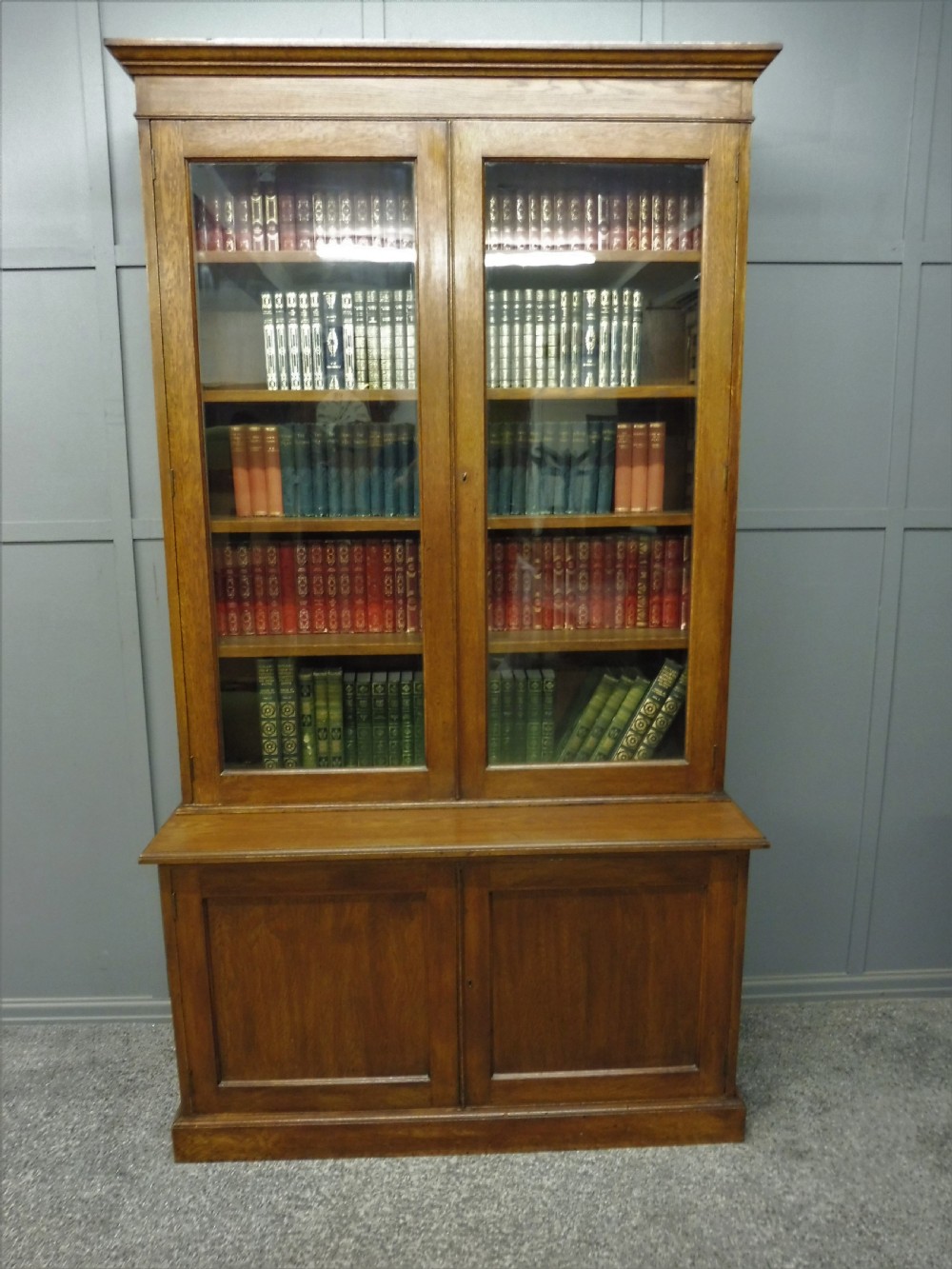 EDWARDIAN OAK BOOKCASE View IV