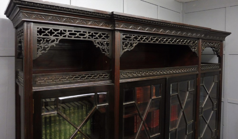 MAHOGANY CHIPPENDALE REVIVAL BOOKCASE View V