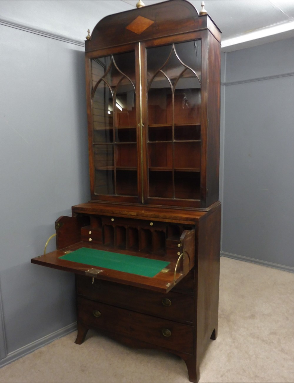 EARLY 19TH CENTURY MAHOGANY SECRETAIRE BOOKCASE View VII