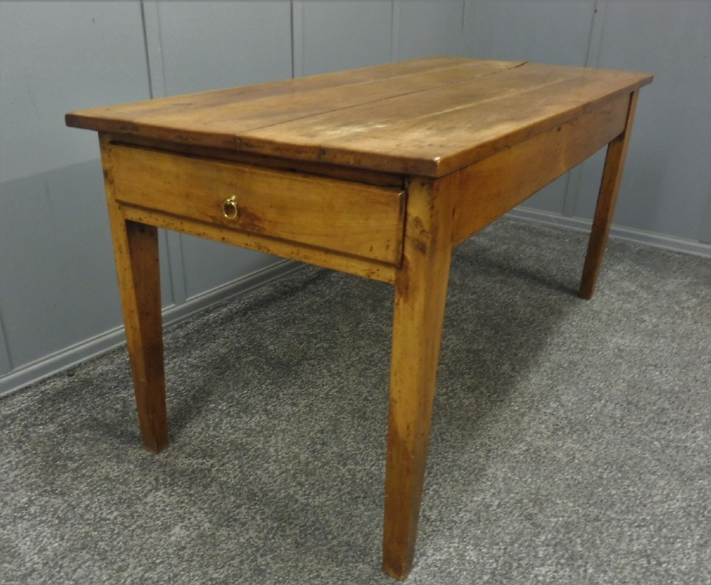 EARLY 19TH CENTURY FRENCH FARMHOUSE TABLE