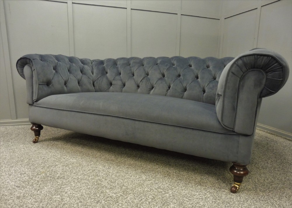NEWLY UPHOLSTERED VICTORIAN CHESTERFIELD SOFA View V