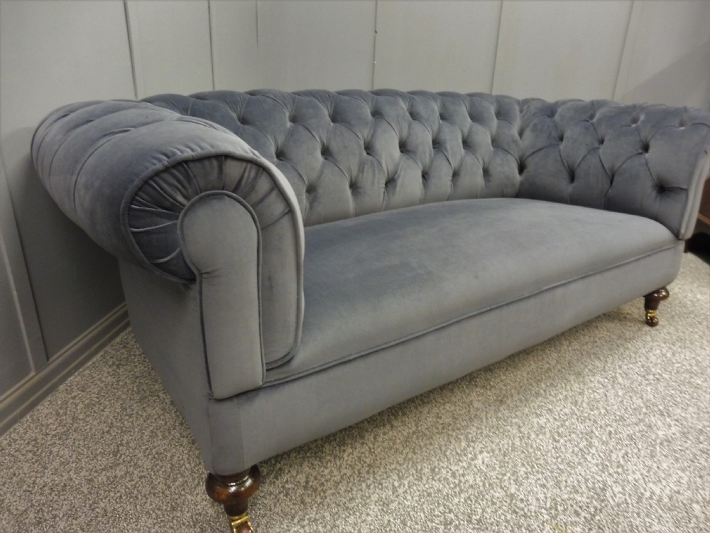 NEWLY UPHOLSTERED VICTORIAN CHESTERFIELD SOFA View X