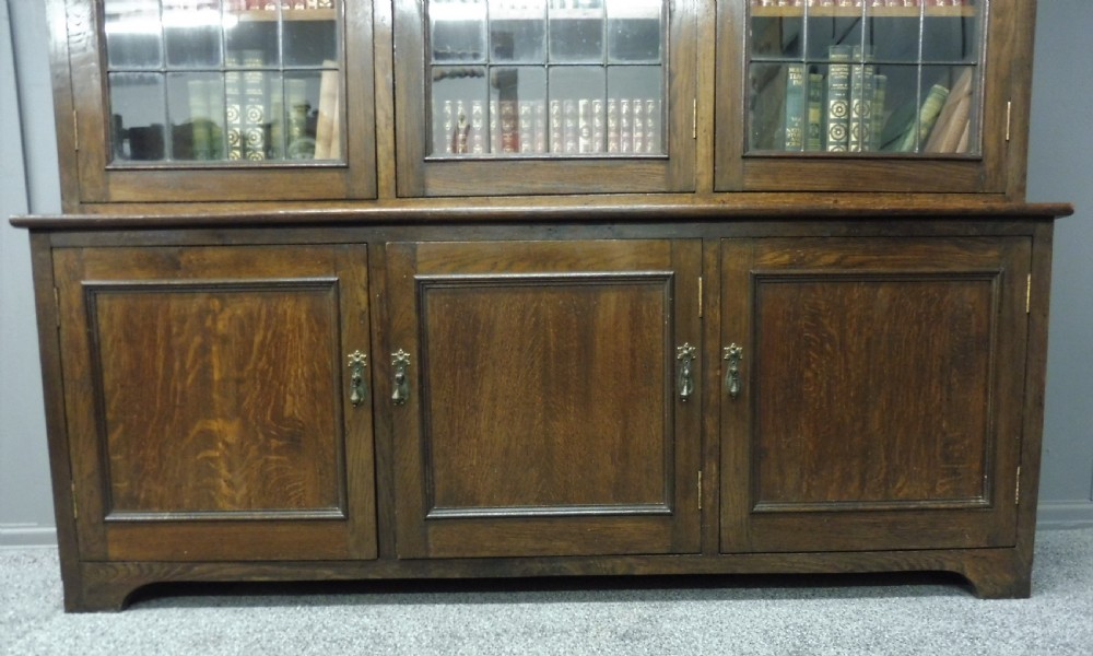 GOOD SOLID OAK 3 DOOR EDWARDIAN BOOKCASE View V