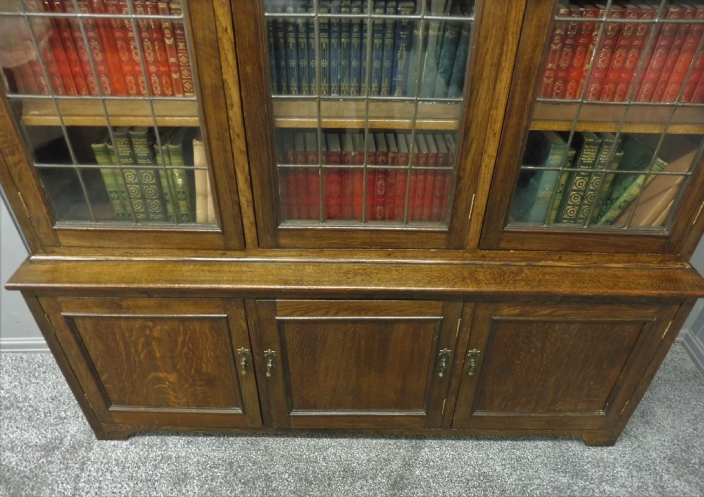 GOOD SOLID OAK 3 DOOR EDWARDIAN BOOKCASE View VI