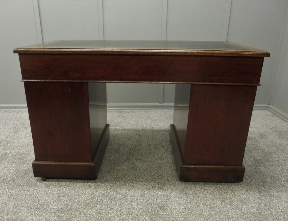 VICTORIAN OAK DESK View IX