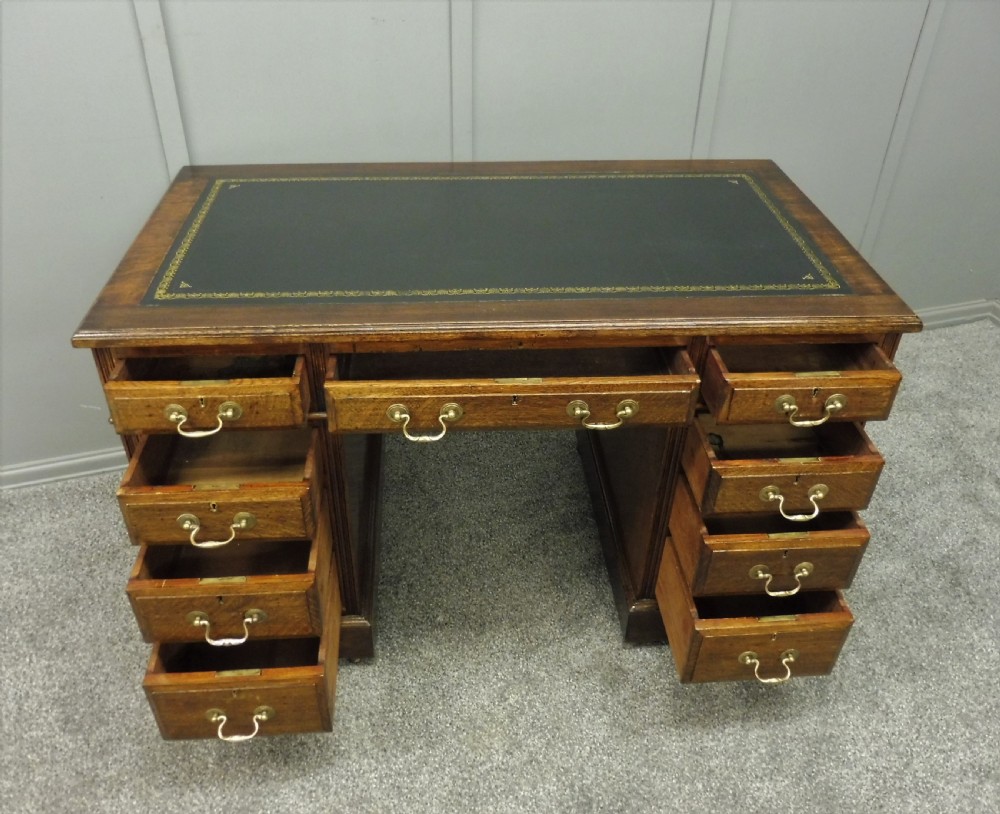 VICTORIAN OAK DESK View X