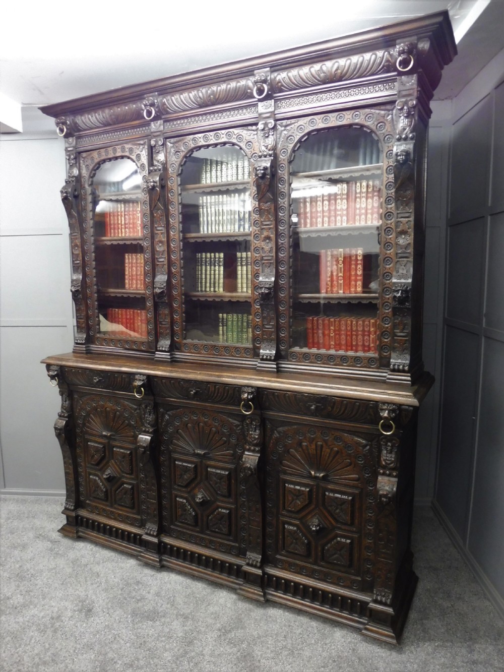 LARGE VICTORIAN CARVED OAK BOOKCASE View XIII