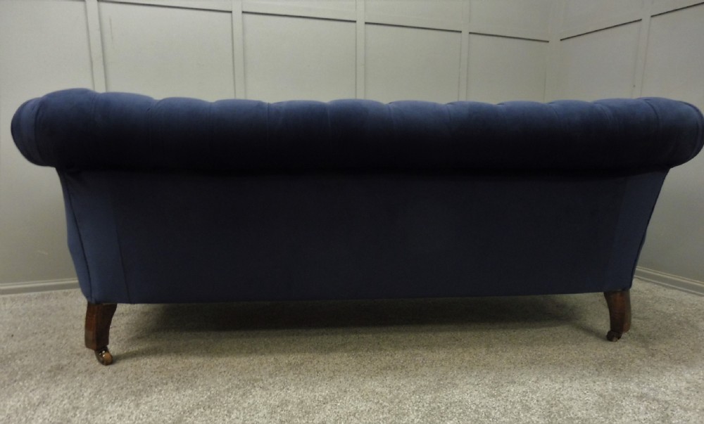 NEWLY UPHOLSTERED LARGE VICTORIAN CHESTERFIELD SOFA View VII
