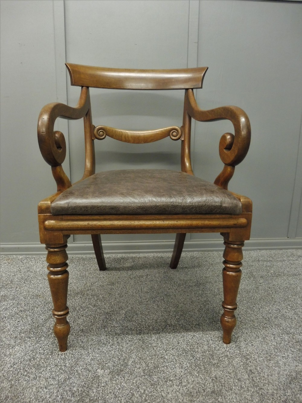 EARLY 19TH CENTURY MAHOGANY DESK CHAIR View II
