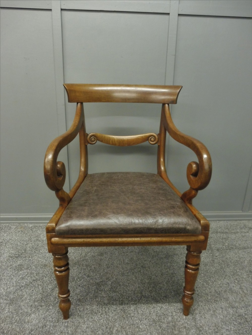 EARLY 19TH CENTURY MAHOGANY DESK CHAIR View III