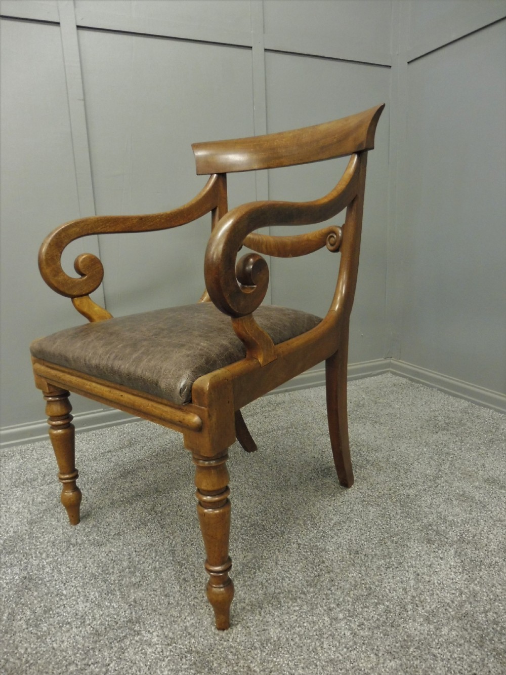 EARLY 19TH CENTURY MAHOGANY DESK CHAIR View V