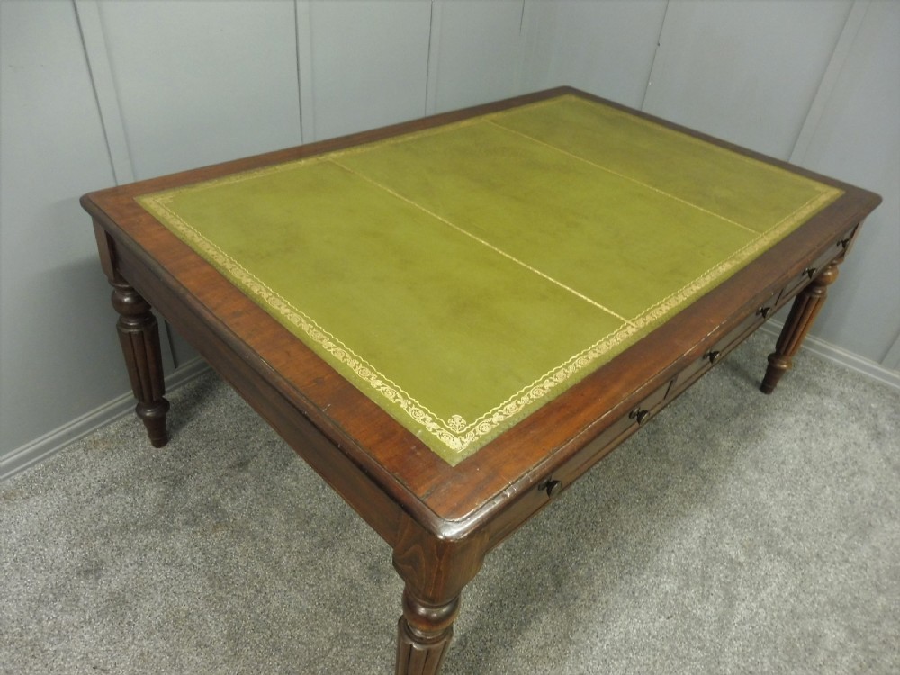 LARGE VICTORIAN MAHOGANY LIBRARY TABLE View X