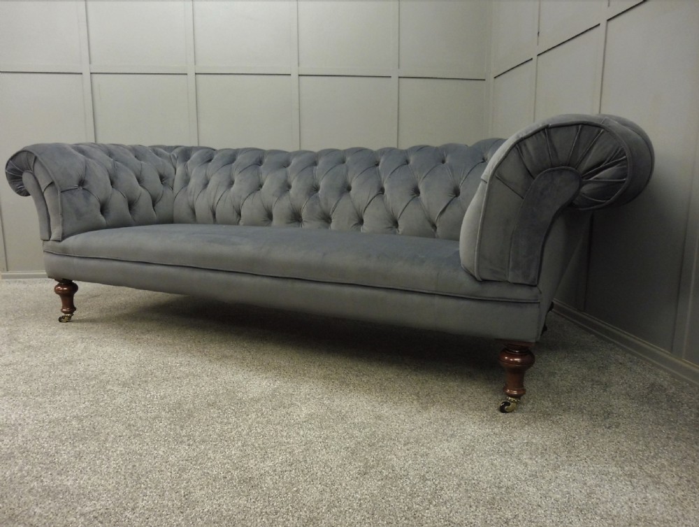 VERY LARGE NEWLY UPHOLSTERED 19TH CENTURY CHESTERFIELD SOFA View VII