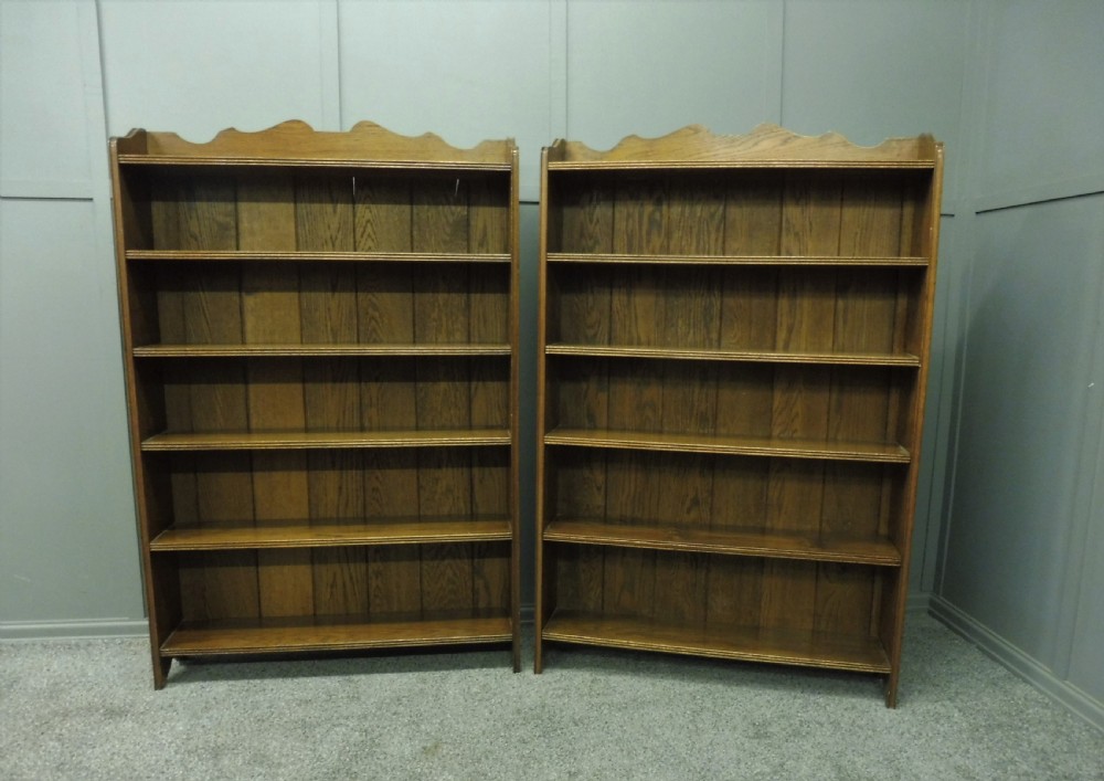 PAIR OF OAK OPEN BOOKCASES