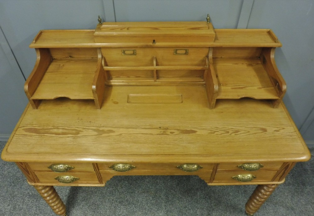 VICTORIAN PINE DESK View IV