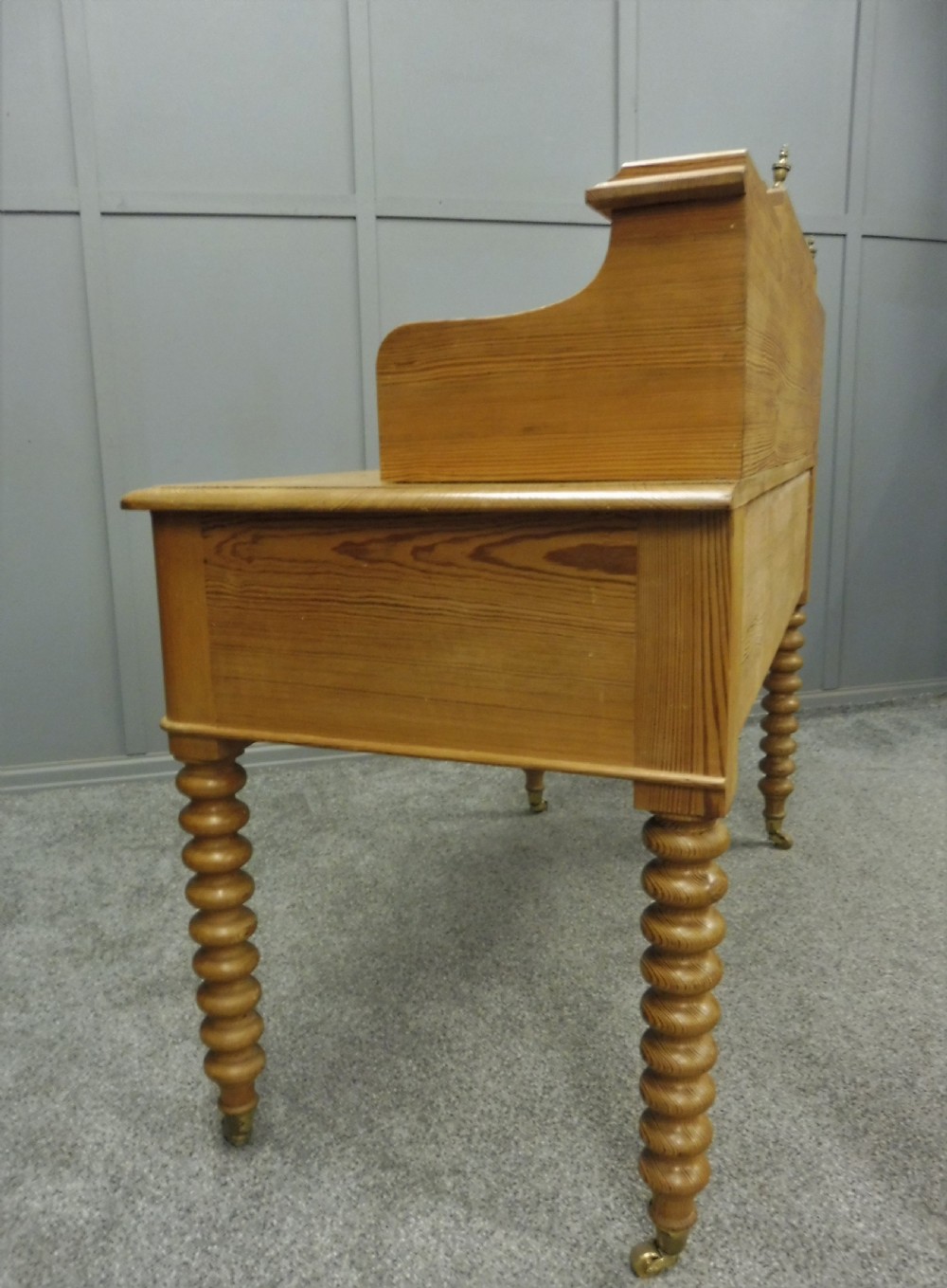 VICTORIAN PINE DESK View IX