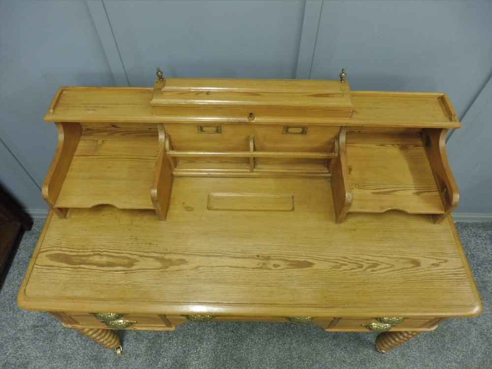 VICTORIAN PINE DESK View X