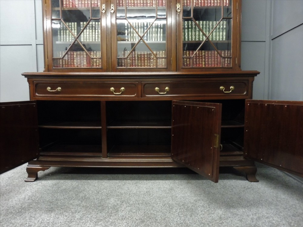WALNUT LIBRARY BOOKCASE CIRCA 1900 View VIII