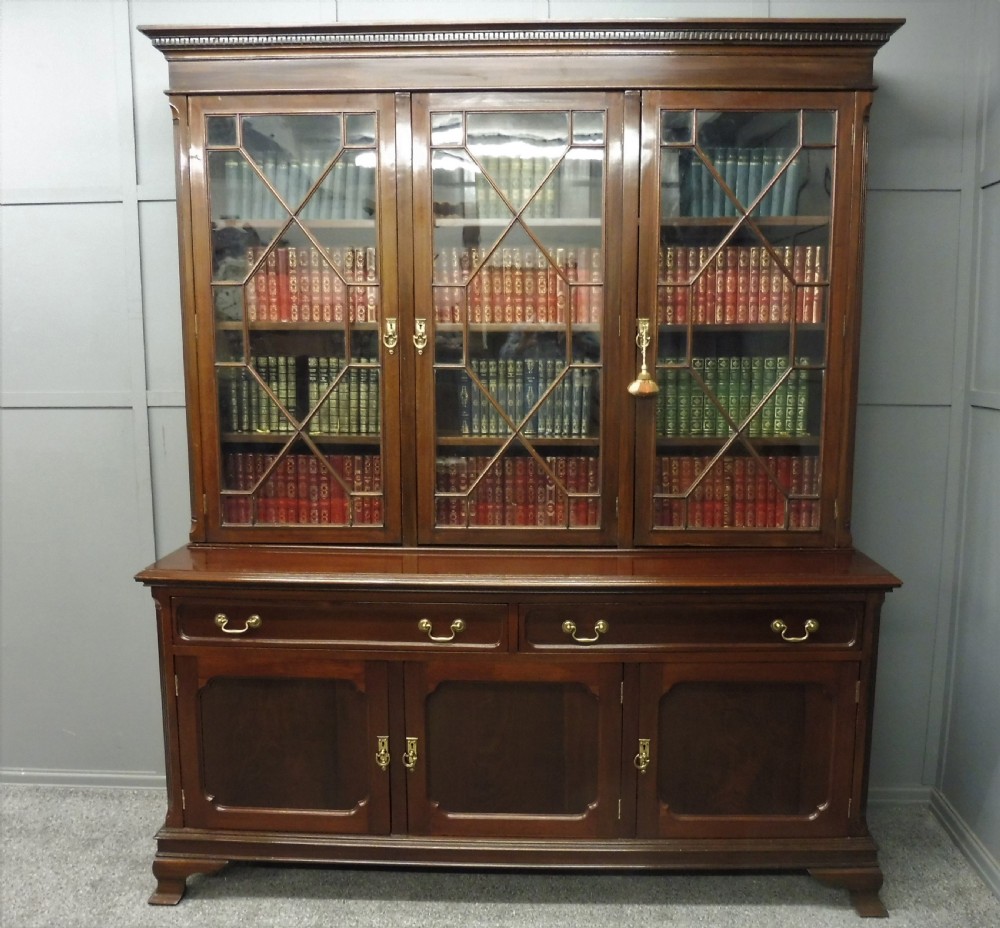 WALNUT LIBRARY BOOKCASE CIRCA 1900 View IX