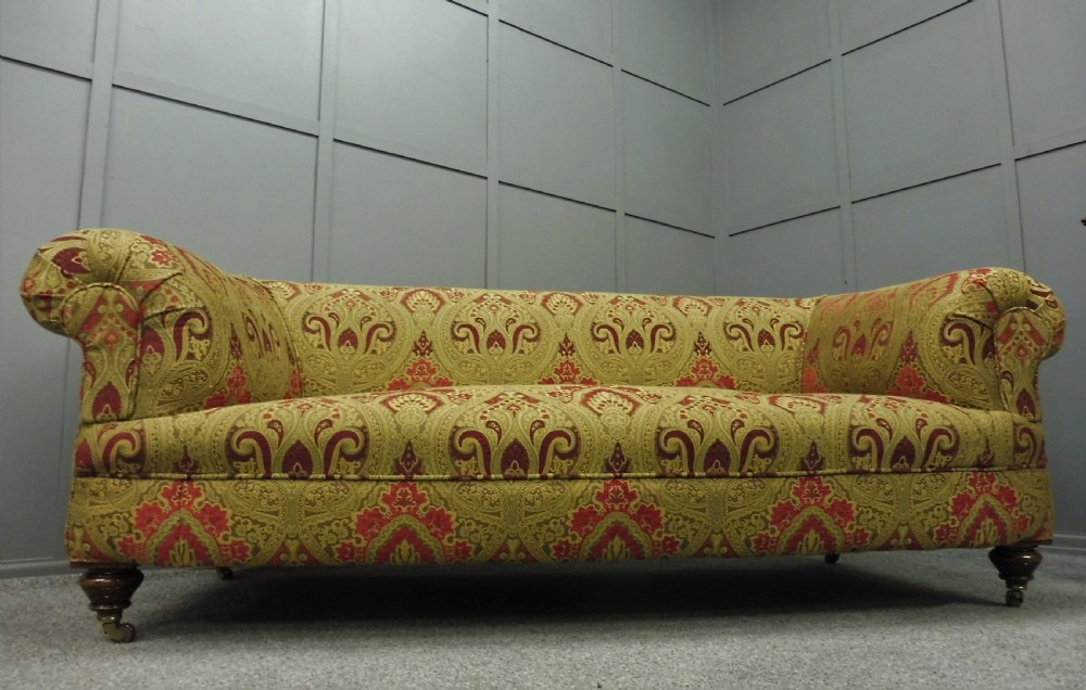 VICTORIAN CHESTERFIELD SOFA NEWLY RESTORED AND REUPHOLSTERED View II