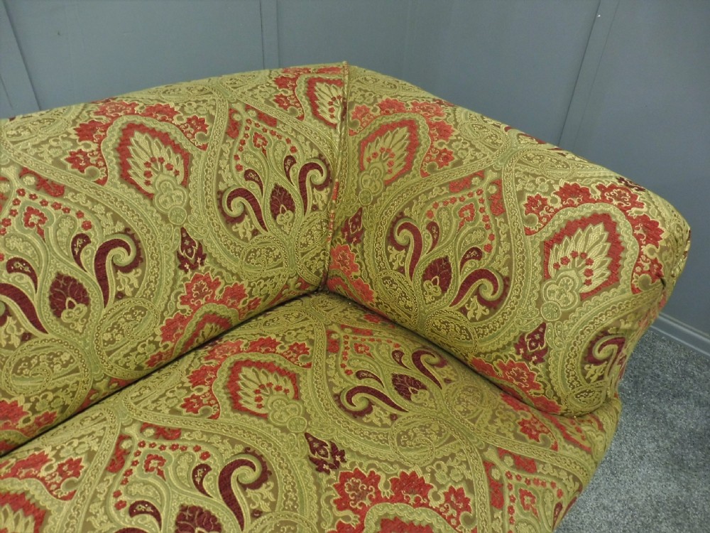 VICTORIAN CHESTERFIELD SOFA NEWLY RESTORED AND REUPHOLSTERED View XV