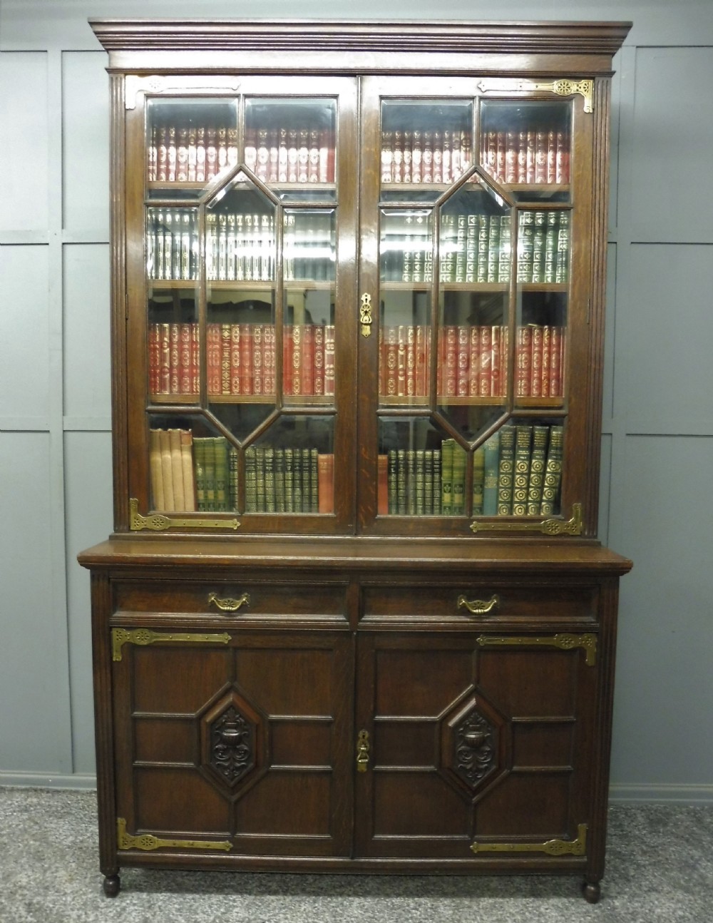 LARGE OAK ARTS AND CRAFTS BOOKCASE
