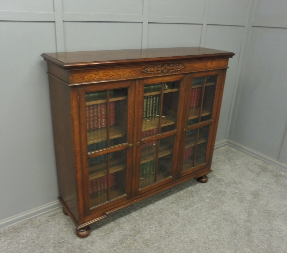 EDWARDIAN OAK BOOKCASE View III