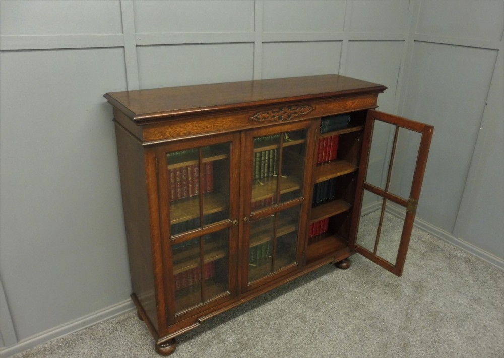 EDWARDIAN OAK BOOKCASE View IX