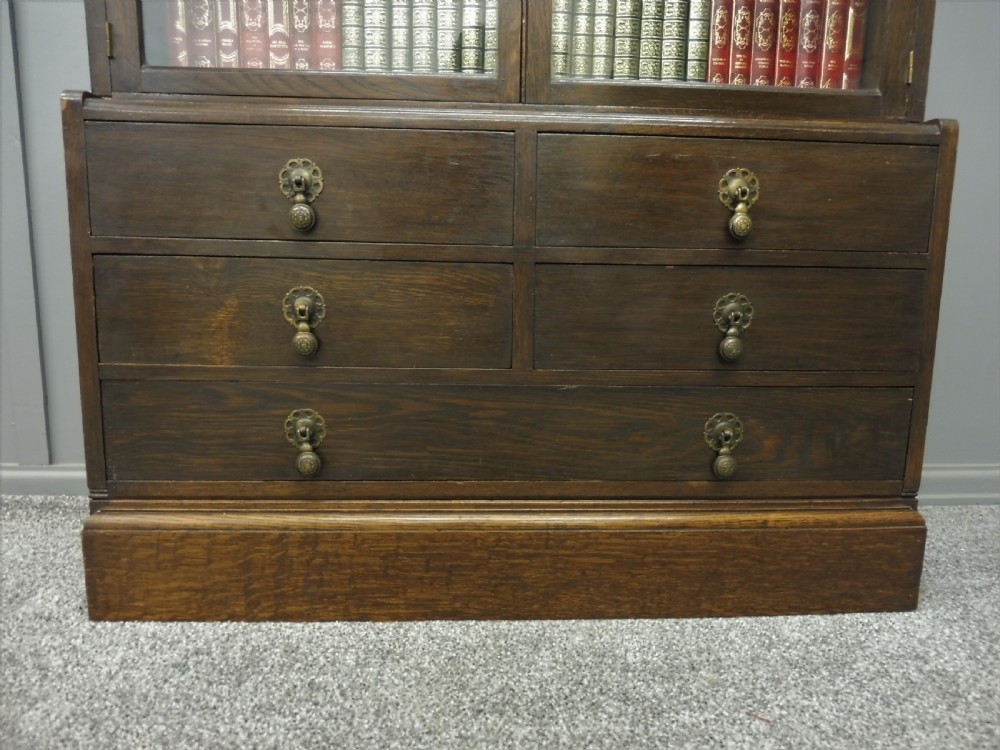 OAK BARRISTERS BOOKCASE View III