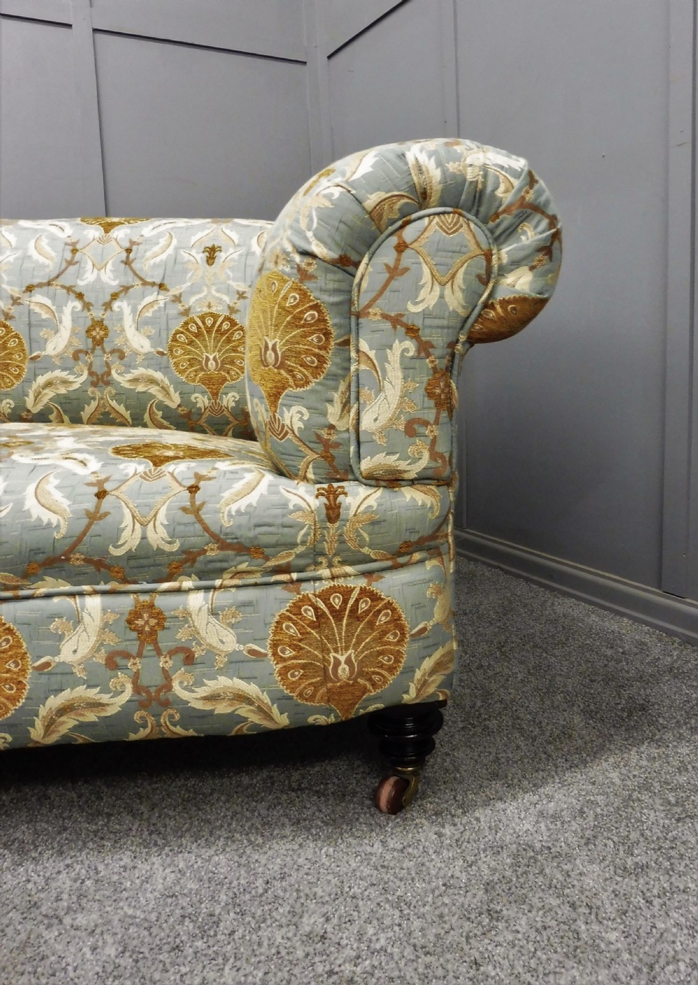 NEWLY UPHOLSTERED VICTORIAN CHESTERFIELD SOFA View V