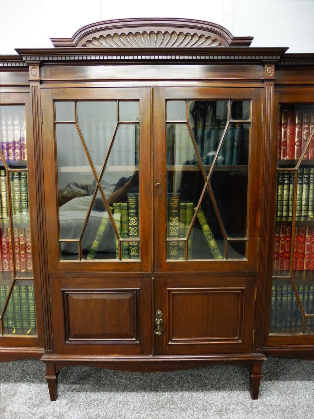 EDWARDIAN MAHOGANY BOOKCASE View VIII