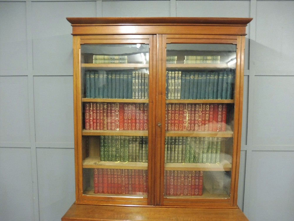 VICTORIAN WALNUT BOOKCASE View IV