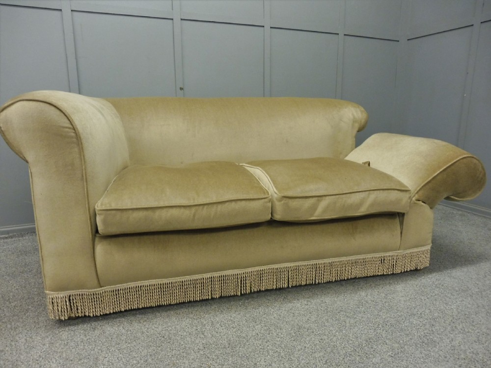LATE VICTORIAN  SMALL CHESTERFIELD DROP END SOFA View VI