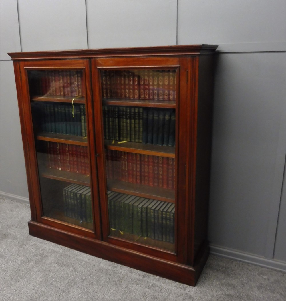 VICTORIAN MAHOGANY BOOKCASE View IV