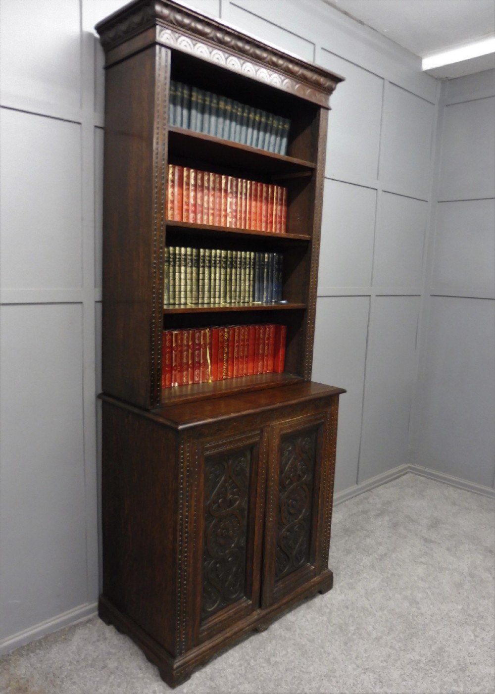 VICTORIAN CARVED OAK BOOKCASE View II
