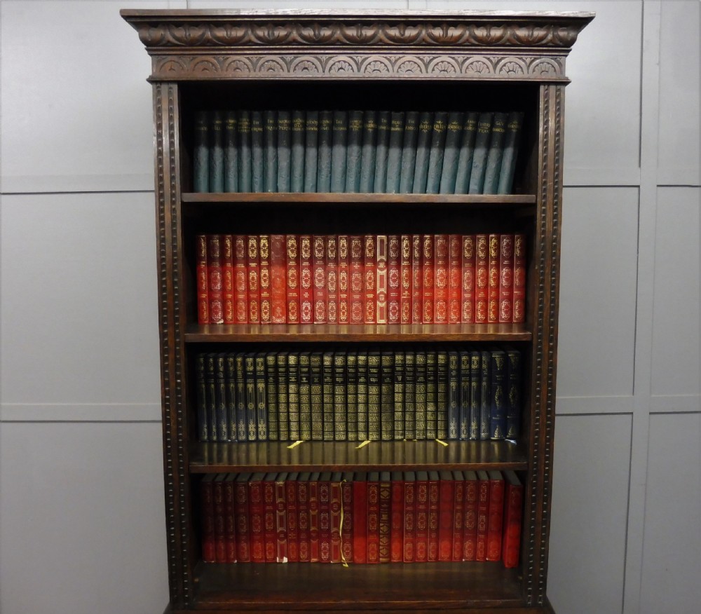 VICTORIAN CARVED OAK BOOKCASE View V