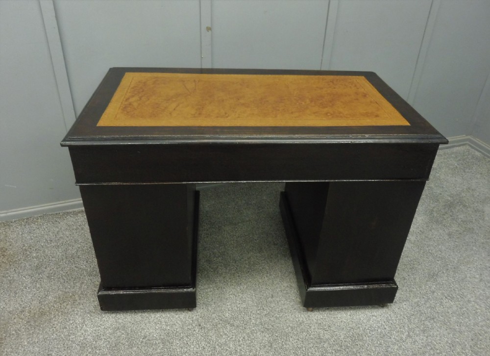 DARK OAK VICTORIAN GREEN MAN DESK View XII