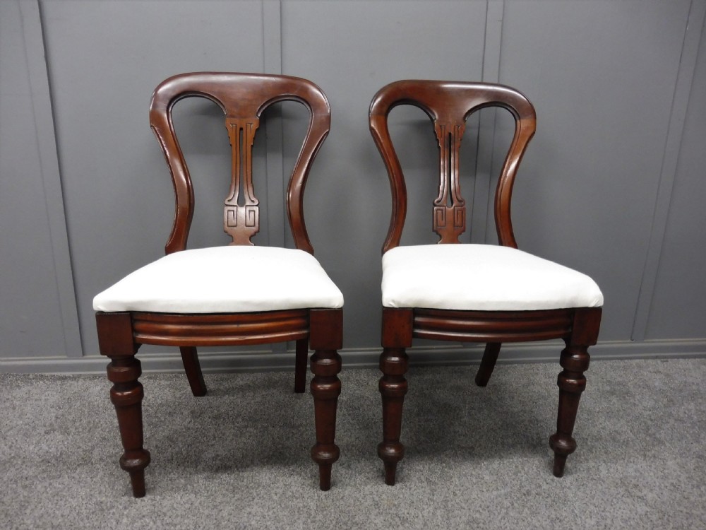 SET OF 12 VICTORIAN WALNUT DINING CHAIRS View VII