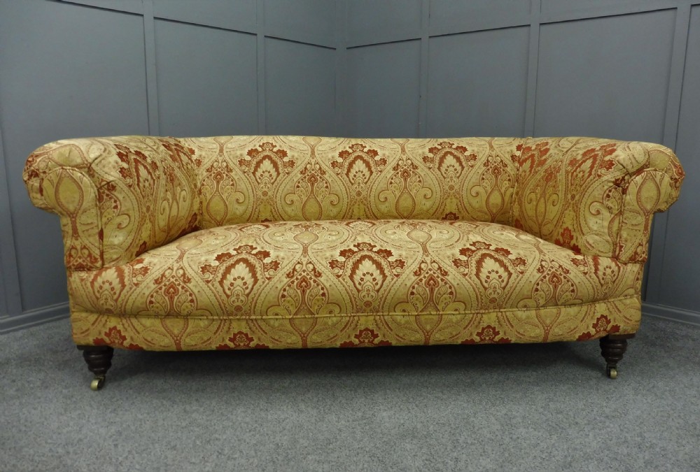 NEWLY UPHOLSTERED VICTORIAN CHESTERFIELD SOFA View V