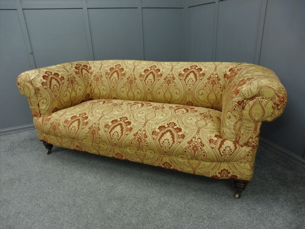 NEWLY UPHOLSTERED VICTORIAN CHESTERFIELD SOFA View VII
