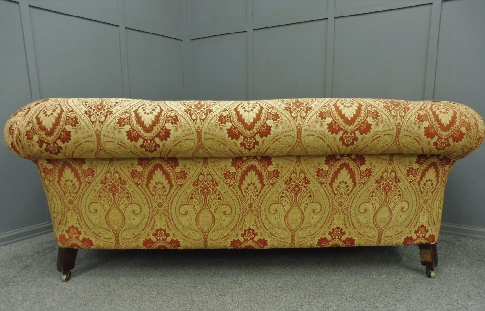 NEWLY UPHOLSTERED VICTORIAN CHESTERFIELD SOFA View X